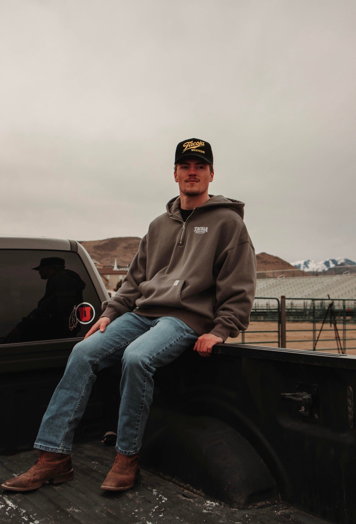 Tacoja Grey Quarter Zip